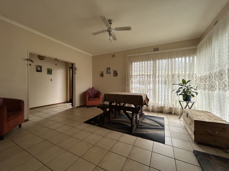 3 Bedroom Property for Sale in Churchill Estate Western Cape